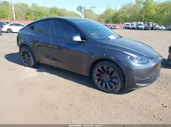 7SAYGDEF2RA333527 2024 TESLA MODEL Y