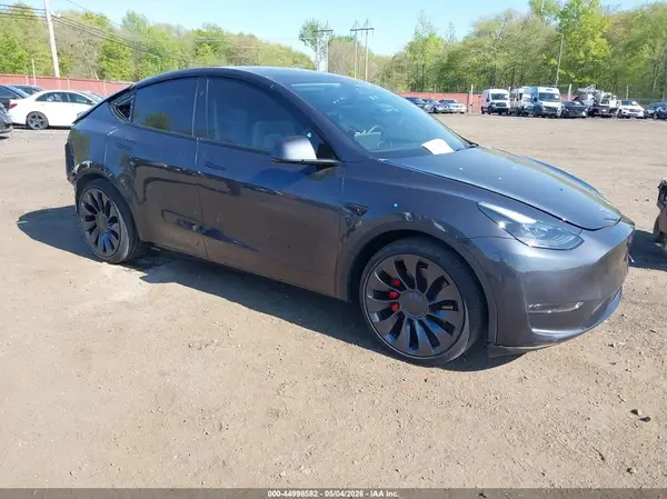7SAYGDEF2RA333527 2024 TESLA MODEL Y - Image 1