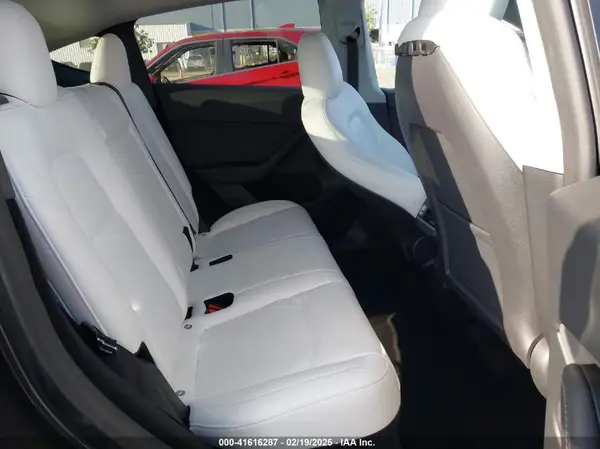 7SAYGDEF2RF020707 2024 TESLA MODEL Y - Image 8