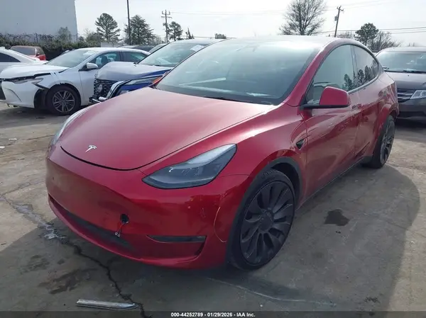 7SAYGDEF2RF021761 2024 TESLA MODEL Y - Image 2