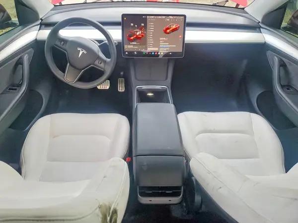 7SAYGDEF2RF024417 2024 TESLA MODEL Y - Image 8