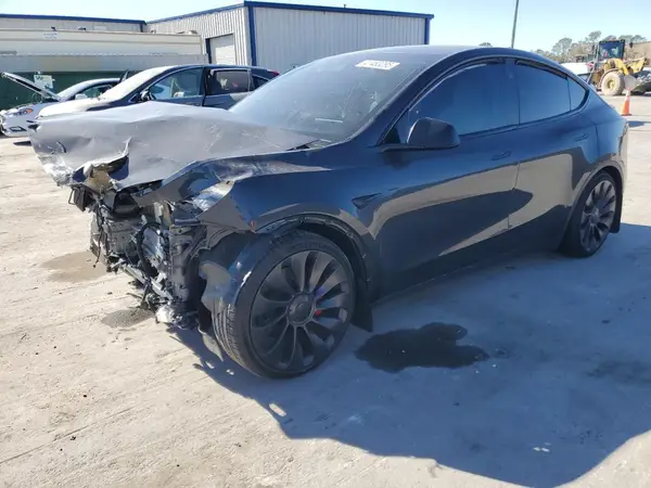 7SAYGDEF2RF026507 2024 TESLA MODEL Y - Image 1