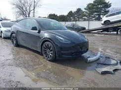 7SAYGDEF2RF084715 2024 TESLA MODEL Y