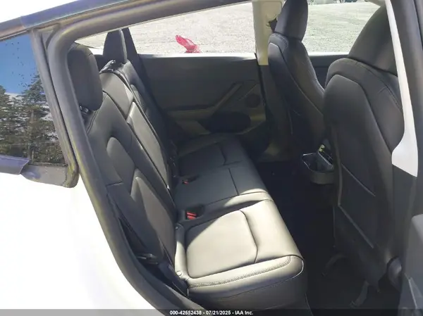 7SAYGDEF2RF089591 2024 TESLA MODEL Y - Image 8