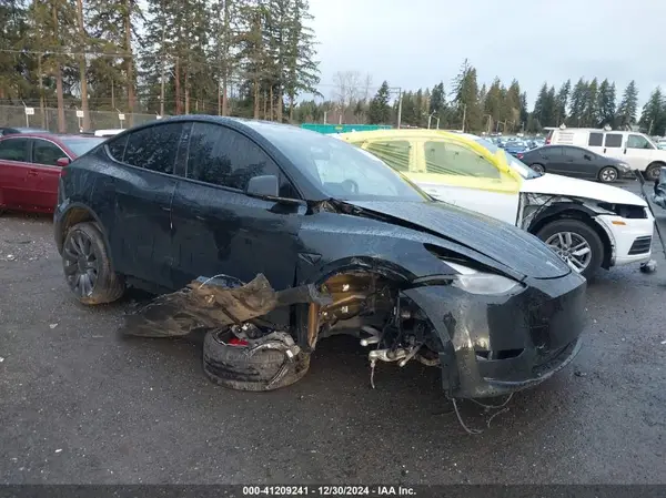 7SAYGDEF2RF109984 2024 TESLA MODEL Y - Image 1