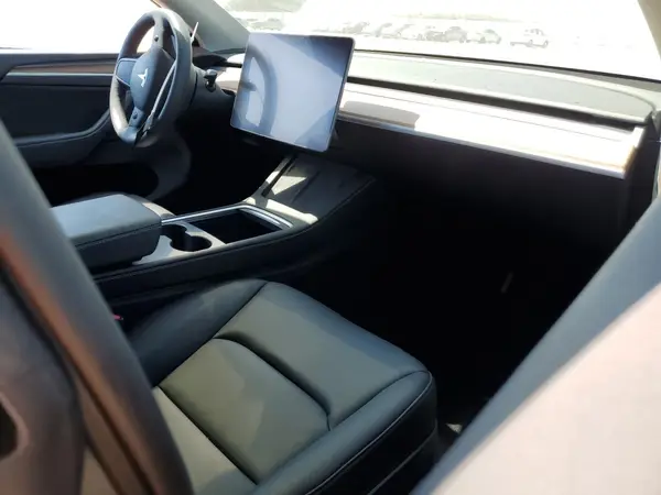 7SAYGDEF2RF152091 2024 TESLA MODEL Y - Image 8