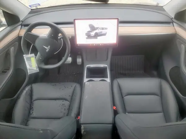 7SAYGDEF2SA338104 2025 TESLA MODEL Y - Image 8