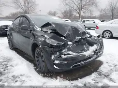 7SAYGDEF2SA338622 2025 TESLA MODEL Y