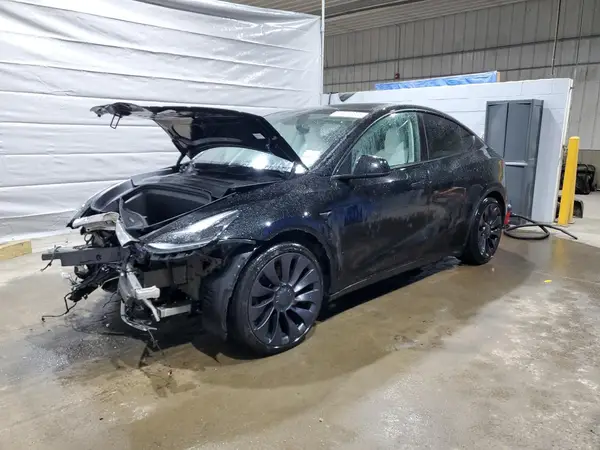 7SAYGDEF2SA339432 2025 TESLA MODEL Y - Image 1