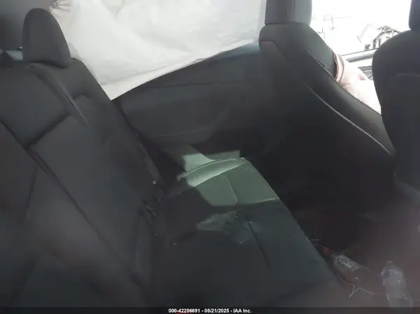 7SAYGDEF2SA366176 2025 TESLA MODEL Y - Image 8