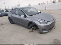 7SAYGDEF2SA368820 2025 TESLA MODEL Y