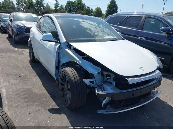 7SAYGDEF2SF298271 2025 TESLA MODEL Y - Image 1