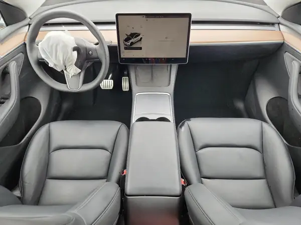 7SAYGDEF2SF303811 2025 TESLA MODEL Y - Image 8