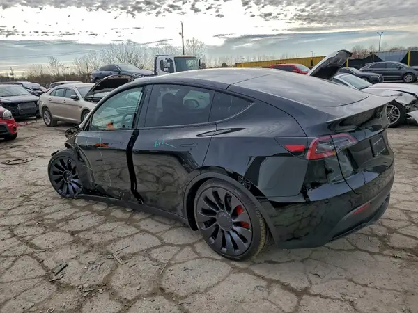 7SAYGDEF2SF304442 2025 TESLA MODEL Y - Image 2