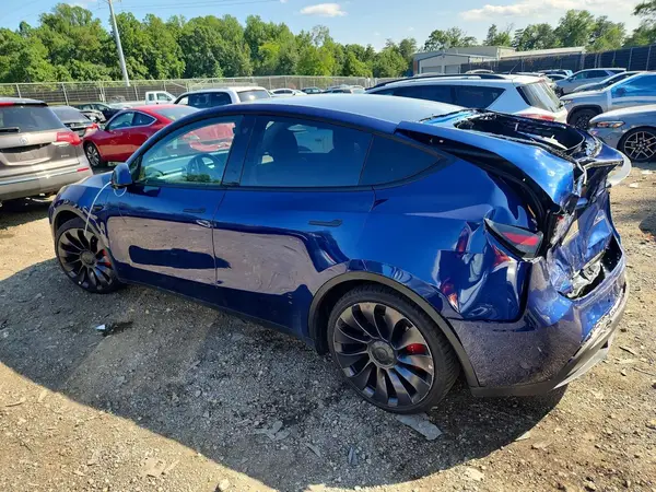 7SAYGDEF3NF307550 2022 TESLA MODEL Y - Image 2