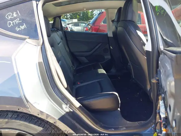 7SAYGDEF3NF320329 2022 TESLA MODEL Y - Image 8