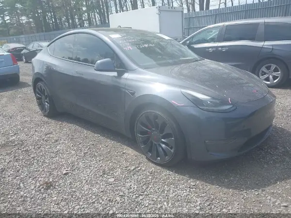 7SAYGDEF3NF324705 2022 TESLA MODEL Y - Image 1