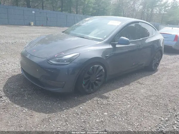 7SAYGDEF3NF324705 2022 TESLA MODEL Y - Image 2