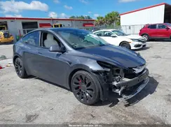 7SAYGDEF3NF326194 2022 TESLA MODEL Y