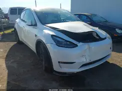 7SAYGDEF3NF342380 2022 TESLA MODEL Y
