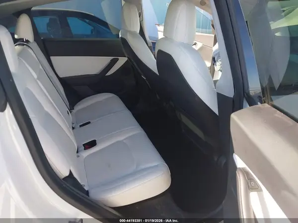 7SAYGDEF3NF342380 2022 TESLA MODEL Y - Image 8