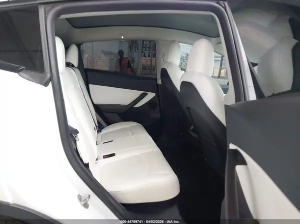 7SAYGDEF3NF351547 2022 TESLA MODEL Y - Image 8