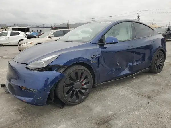 7SAYGDEF3NF362208 2022 TESLA MODEL Y - Image 1