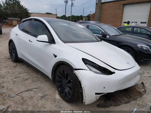 7SAYGDEF3NF362659 2022 TESLA MODEL Y - Image 1