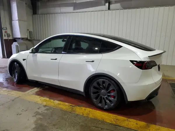 7SAYGDEF3NF370342 2022 TESLA MODEL Y - Image 2