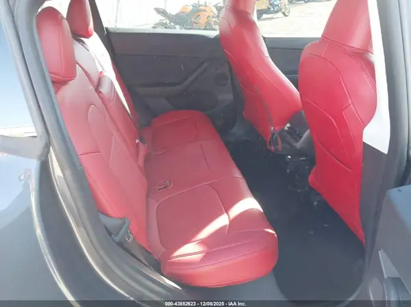 7SAYGDEF3NF382829 2022 TESLA MODEL Y - Image 8
