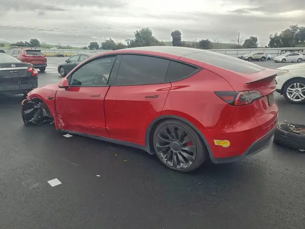7SAYGDEF3NF396178 2022 TESLA MODEL Y - Image 2