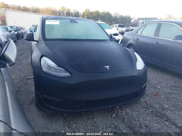 7SAYGDEF3NF397671 2022 TESLA MODEL Y - Image 1