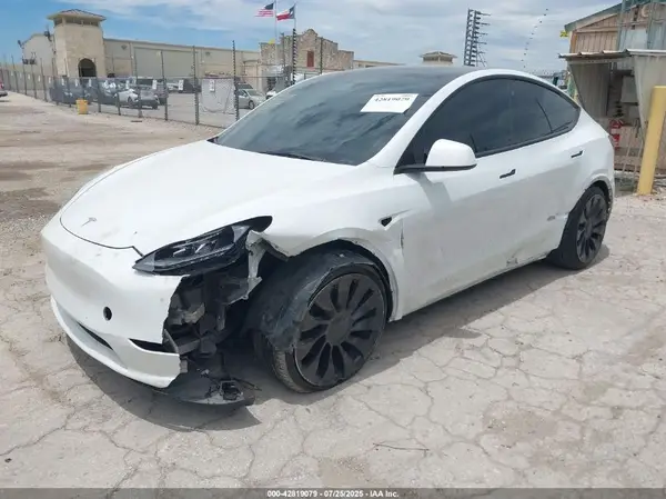 7SAYGDEF3NF398982 2022 TESLA MODEL Y - Image 2