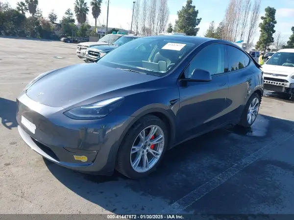 7SAYGDEF3NF403775 2022 TESLA MODEL Y - Image 2