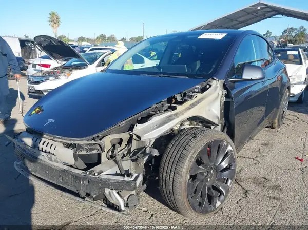 7SAYGDEF3NF405901 2022 TESLA MODEL Y - Image 2