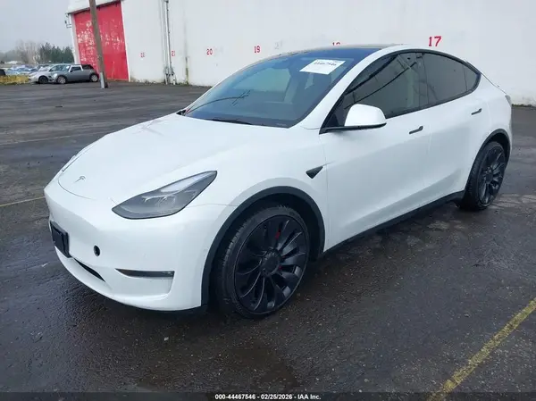7SAYGDEF3NF408068 2022 TESLA MODEL Y - Image 2