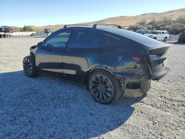 7SAYGDEF3NF408085 2022 TESLA MODEL Y - Image 2