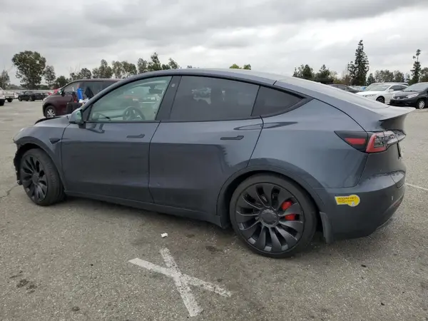 7SAYGDEF3NF410242 2022 TESLA MODEL Y - Image 2