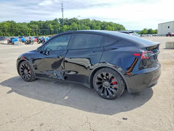7SAYGDEF3NF410533 2022 TESLA MODEL Y - Image 2