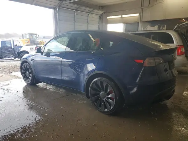 7SAYGDEF3NF414436 2022 TESLA MODEL Y - Image 2