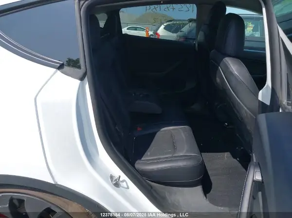 7SAYGDEF3NF415313 2022 TESLA MODEL Y - Image 8