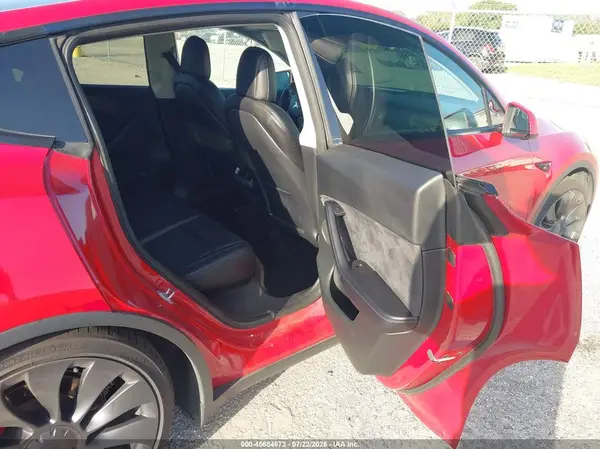 7SAYGDEF3NF415327 2022 TESLA MODEL Y - Image 8