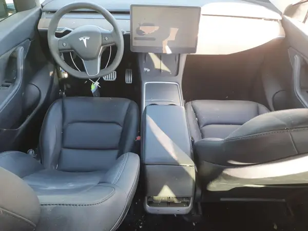 7SAYGDEF3NF446769 2022 TESLA MODEL Y - Image 8