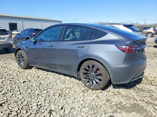 7SAYGDEF3NF459599 2022 TESLA MODEL Y - Image 2