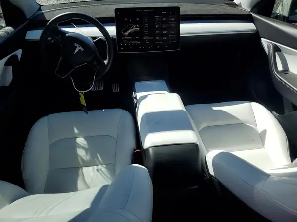 7SAYGDEF3NF461059 2022 TESLA MODEL Y - Image 8