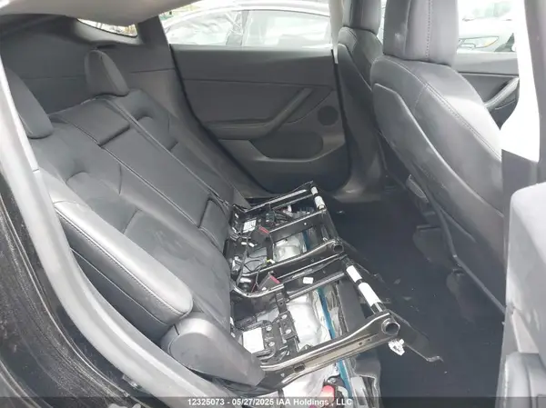 7SAYGDEF3NF461983 2022 TESLA MODEL Y - Image 8