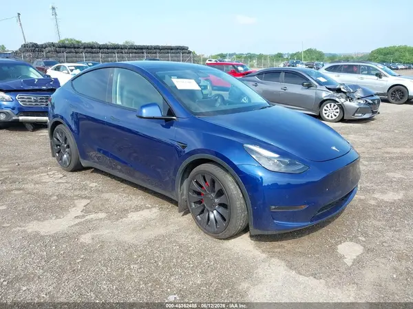 7SAYGDEF3NF464219 2022 TESLA MODEL Y - Image 1