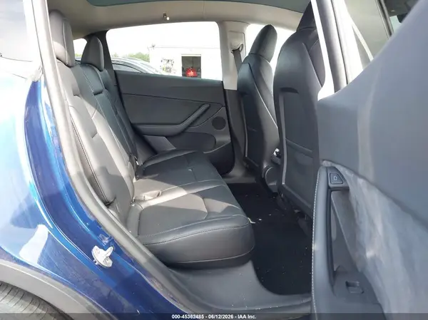 7SAYGDEF3NF464219 2022 TESLA MODEL Y - Image 8
