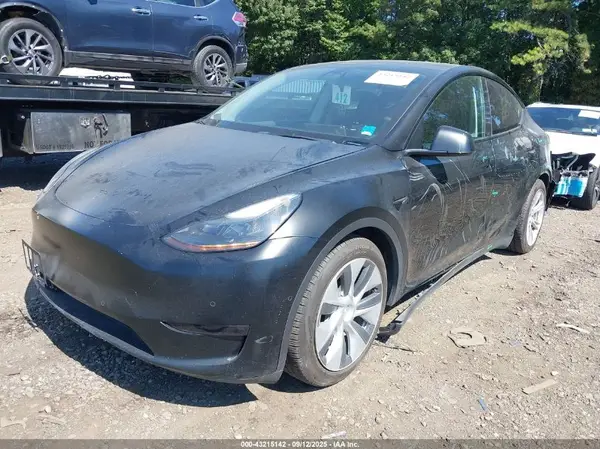 7SAYGDEF3NF465502 2022 TESLA MODEL Y - Image 2