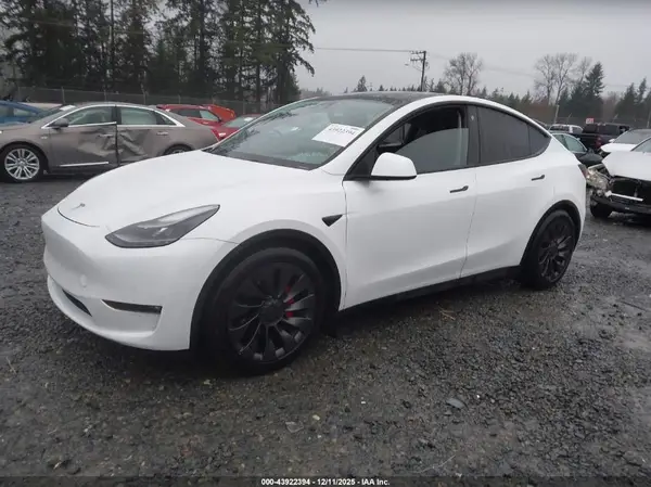 7SAYGDEF3NF495518 2022 TESLA MODEL Y - Image 2